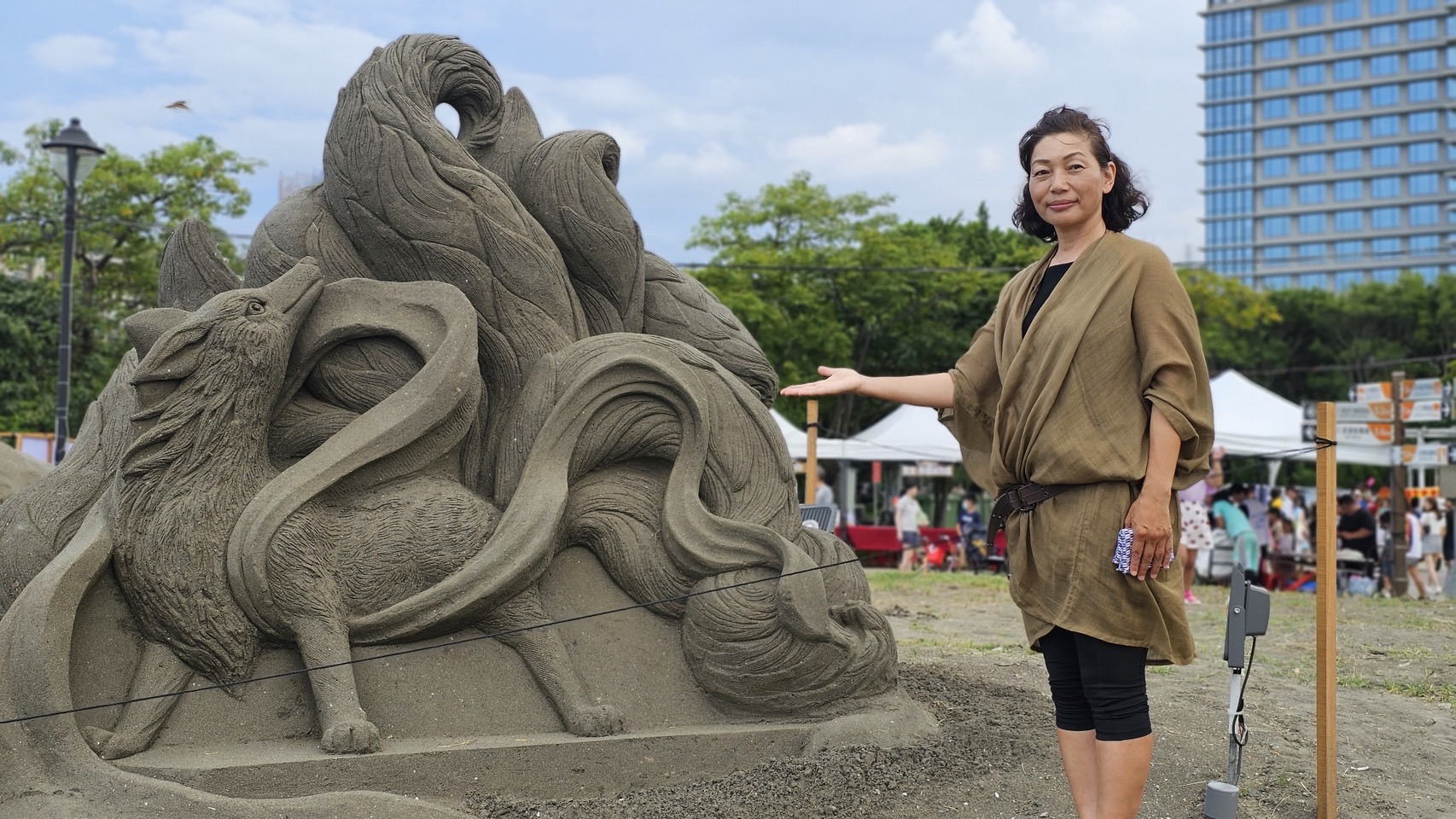 日本沙雕師 松木由子與作品合影